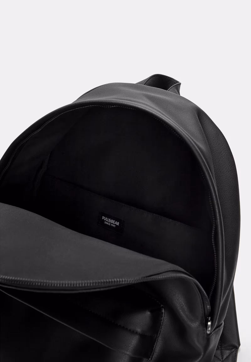 Hvem ejer Pull and Bear?