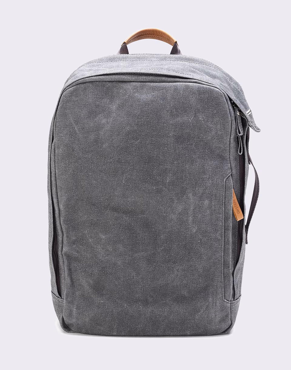 Who makes qwstion bags?